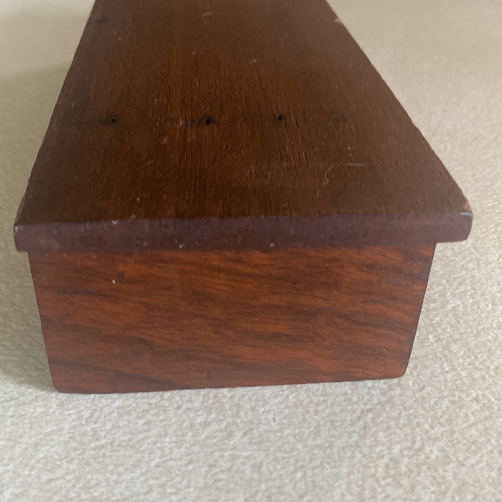 Vintage Art Deco look oak veneer wood display shelf with metal rings for hanging - Picture 6 of 11